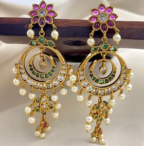 Pendientes de Moissanita Chapados en Oro de la Mejor Calidad, Estilo Tradicional, para Bodas y Festivales, a la Moda para Mujeres y Niñas - Product Image 1