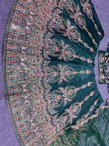 Erstaunliches neues Design dunkelgrün Farbe Braut Lehenga Choli, Hochzeit Lehenga Choli mit Bluse und Duppata in <span class=keywords><strong>M</strong></span> Kreation - Product Image 4