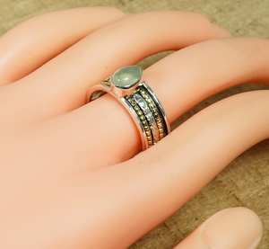 Bague en argent 925 avec pierre précieuse en forme de poire en préhnite, cadeau pour elle - Product Image 4