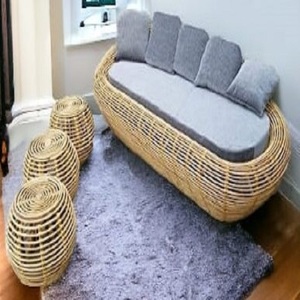 Canapé et pouf rembourrés modernes et élégants pour le jardin, le jardin, le restaurant et le balcon. - Product Image 3