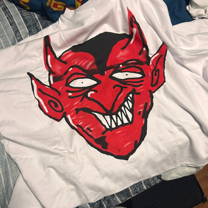 Camisetas de gran tamaño 100% algodón para hombre, logotipo personalizable, hombro caído, peso pesado, patrón sólido, estilo Hip Hop de alta calidad, cuello redondo - Product Image 4