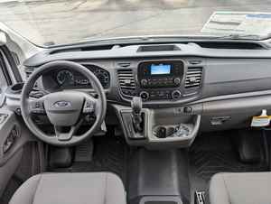 Pre-owned 2024ผู้โดยสาร Ford Transit 350 XLT หลังคาต่ำ LB AWD - Product Image 5
