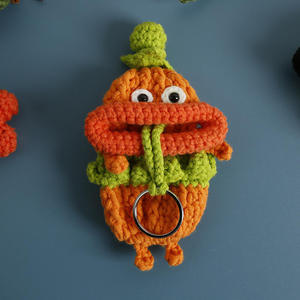 Porte-clés super mignon en forme de bouche de saucisse, tricoté à la main - Housse de clé coulissante en fil de crochet, mini porte-clés fait main à grande bouche - Product Image 4