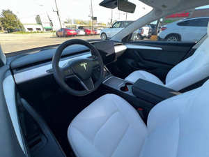 Tesla Model 3 2022 en Perfecto Estado - Product Image 2