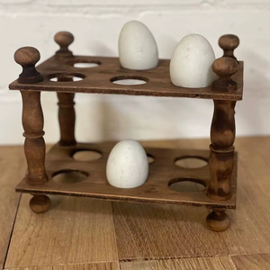 Grand porte-oeufs en bois pour présentoir de comptoir de cuisine parfait pour contenir des dizaines d'œufs frais à la maison - Product Image 1