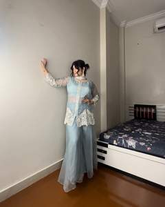 Última blusa superior de Organza Real y Organza suave Circular Palazzo Festive & Party Wear Collection Traje tradicional de mujer - Product Image 3