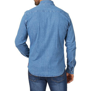 Etiqueta privada hecha a medida su propio diseño de peso ligero hombres camisa de mezclilla al por mayor Durable estilo liso camisa de mezclilla personalizada - Product Image 2