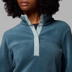 Sweat-shirt pour femmes tendance de style streetwear à manches longues avec col boutonné et logo personnalisé pour les acheteurs en gros, vêtements décontractés à prix avantageux - Product Image 2