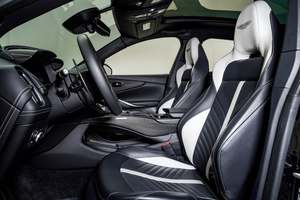 Comme neuf, super propre, ASTONN MAR-TIN DBX 707 SUV CROSSOVER d'occasion 2023 - Product Image 3