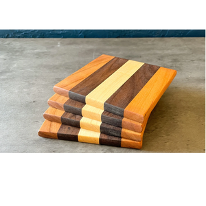 Posavasos de madera únicos y bien diseñados de alta venta Tamaños de formas atractivas Artículos de cocina Posavasos de madera artesanales de madera disponibles - Product Image 2