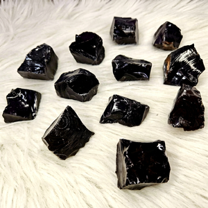 Pierre brute d'obsidienne noire naturelle, cristal volcanique brut, pierre de guérison pour le Reiki, la méditation, la décoration intérieure et la collection - Product Image 1