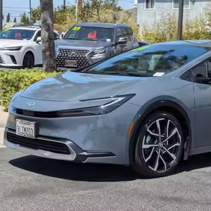 Voitures d'occasion de véhicule automobile Toyota Prius Prime Sport Edition 2023 d'occasion d'une propre et impeccable - Product Image 1