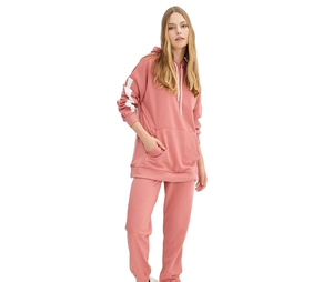 Sudadera con capucha de algodón de la mejor calidad Logotipo personalizado y tamaño Slim Fit Chándales Jogging Ropa deportiva Gimnasios Chándal para mujer - Product Image 1