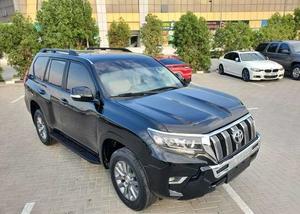 Toyota Land Cruiser Prado 2018 / Disponible à la vente avec faible kilométrage, moteur essence, véhicule bien entretenu et sans accidents - Product Image 4