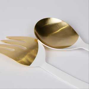 Ensemble de 4 couverts en fer blanc et or pour décoration de table, fête de mariage, événement, couverts - Product Image 3