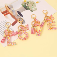Bunga buatan tangan bergaya Diy seni Resin alfabet gantungan kunci huruf inisial gantungan kunci Resin kupu-kupu lucu untuk tas ransel