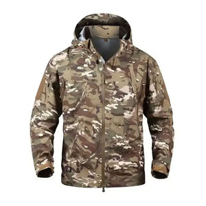 Veste de chasse imperméable en softshell pour hommes avec col montant et fermeture éclair pour la chasse et le camping - Product Image 4