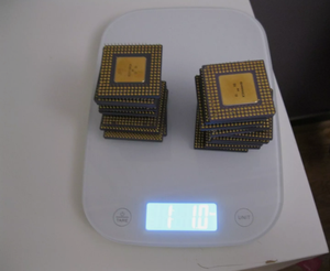 CPU Pentium Pro Original de Grado A, Cerámica Dorada, Chatarra de CPU con Pines Dorados en Venta - Product Image 2