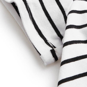 T-shirt de haute qualité à col rond pour femmes, impression numérique de couleur unie, prix raisonnable pour dames - Product Image 4