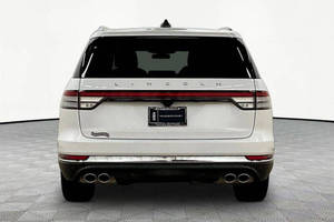 Lincoln Aviator 2025 Usado en Buen Estado - Product Image 2