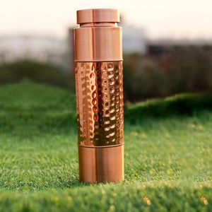 Bouteille d'eau en cuivre pur écologique à l'aspect antique avec une grande capacité pour l'Ayurveda et le bien-être - Product Image 4