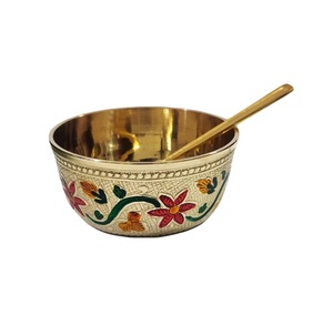 Vente en gros de corbeilles à fruits en laiton plaqué or poli au design moderne, de haute qualité, écologiques, pour la cuisine, créatives et décoratives - Product Image 4
