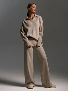 Conjunto de pantalones de chándal y ropa de descanso de dos piezas de gran tamaño de la mejor calidad para mujer, sudadera informal de lana con cuello en V para mujer - Product Image 6