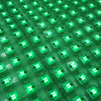 Écran LED en maille XQD - P31.25 RGBW WS2811 Étanche pour extérieur, Vente en gros d'usine, avec éclairage ponctuel, écran de grille d'affichage