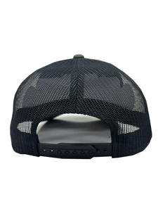 Vente en gros de casquette de camionneur classique avec logo brodé 2D personnalisé avec chapeau d'extérieur respirant à 6 panneaux en maille Fabricant OEM du Vietnam - Product Image 5
