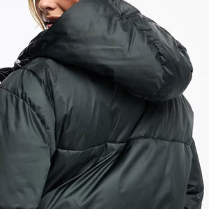 Veste matelassée surdimensionnée en nylon imperméable pour femmes OEM / Prix de gros, veste matelassée de haute qualité pour femmes, dernier design - Product Image 2