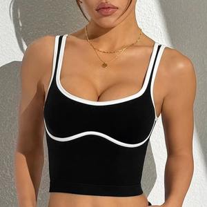 Soutien-gorge de sport tendance à fort maintien pour le yoga, à rayures, bonnets moulés, bretelles réglables, séchage rapide, personnalisable, léger, sans couture sur le devant - Product Image 2
