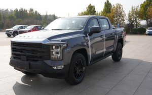 รถบรรทุกขนาดเล็ก V7 4x2 พวงมาลัยซ้าย กำลัง 100-150 แรงม้า และแรงบิด 100-200 นิวตันเมตร มีสินค้าใหม่ในสต็อก - Product Image 4