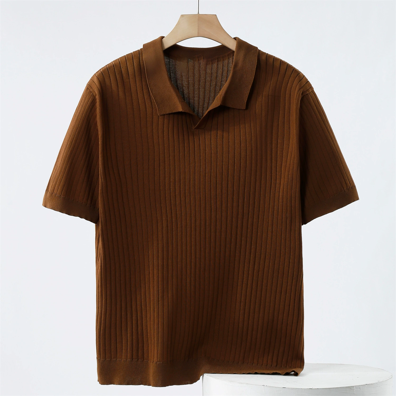 สีน้ำตาล