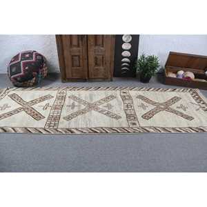 Alfombra Turca Herki de 3.3x10.5 pies, Alfombra de Lana Vintage Blanca con Diseño Abstracto - Product Image 3