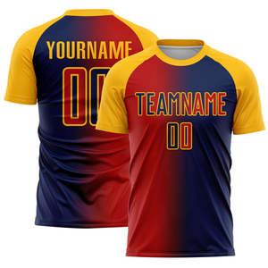 Uniforme de football sublimé personnalisé OEM haute performance pour adultes pour la pratique des matches de club vêtements de football de haute qualité - Product Image 2