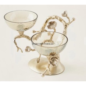 Fully Silver Color Finishing Shiny Polished Hammered Texture Round Shape Metal Serving And <b>Table</b> Decor Bowl With Leaves Design - Product Image 4