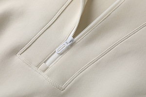 เสื้อสเวตเตอร์คอตตอนสำหรับผู้หญิงมีฮู้ดและสเวตเตอร์มีซิปครึ่งคอปกตั้งออกแบบโลโก้ได้ตามต้องการ - Product Image 5