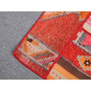 Alfombra Vintage de 1.8x4.2 pies, Alfombra Turca, Alfombra Roja con Diseño Floral de Lana - Product Image 5