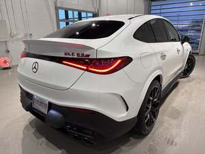 Mercedes-Benz GLC 63 S E Performance 4MATIC Plus 2025 Usado en Buen Estado, Sin Accidentes, Volante a la Izquierda/Derecha - Product Image 6