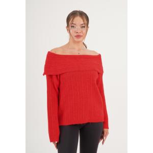 Pull en tricot rouge décontracté à épaules dénudées avec col style Madonna, vente en gros - Product Image 2