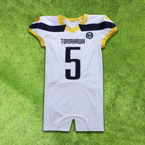 Camiseta de fútbol americano personalizada para jóvenes, tela de poliéster transpirable, blanco, corto, de talla grande, sublimación, fabricado en Pakistán - Product Image 2