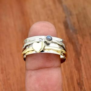 Bague de méditation Labradorite Heart Spinner Bague de mariage martelée deux tons pour femme en argent sterling 925 - Product Image 3
