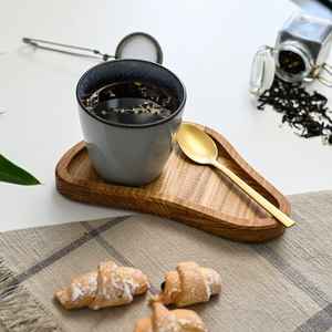 Bandeja de Servicio de Madera Maciza de Lujo, Plato de Madera Hecho a Mano para una Presentación de Alimentos de Alta Gama - Product Image 2