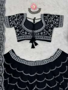 Fil de travail de séquence de 9mm Lehengha en tailles jusqu'à 44 Faux Gorgette Tissu pour fête-Lehenga Choli - Product Image 2