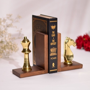 King Chess Figure Bookends Decorative Metal <b>Book</b> Ends Handcrafted <b>Book</b> Holder <b>For</b> Office Home Library Desk <b>Decor</b> - Product Image 1