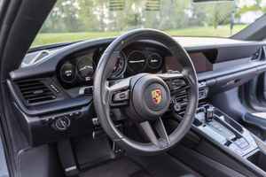 MEILLEUR PRIX 2024 Pors c h e 9 1 1 C a r r e r a GTS Coupé - Product Image 4