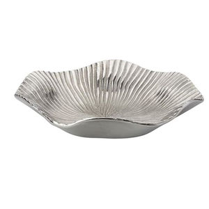 Bol de service en métal doré de qualité de luxe Bol décoratif en fonte d'aluminium antique Parfait pour servir des collations et des bonbons - Product Image 3