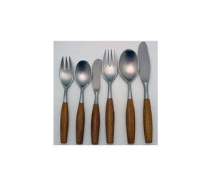 Ensemble de couverts en acier inoxydable de qualité supérieure pour un ensemble de couverts de salle à manger élégant pour une décoration de table élégante - Product Image 1