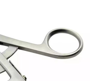 Retractor Mayo Adams de 8cm de profundidad, cuchillas en forma de U, mango de anillo, instrumentos de retención automática, acero inoxidable, certificado CE, aprobado por ISO - Product Image 4