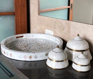 Boîte Suri en laiton et incrustation d'os moderne personnalisée faite à la main de luxe ensemble de trois boîtes à bijoux de stockage en acrylique - Product Image 2